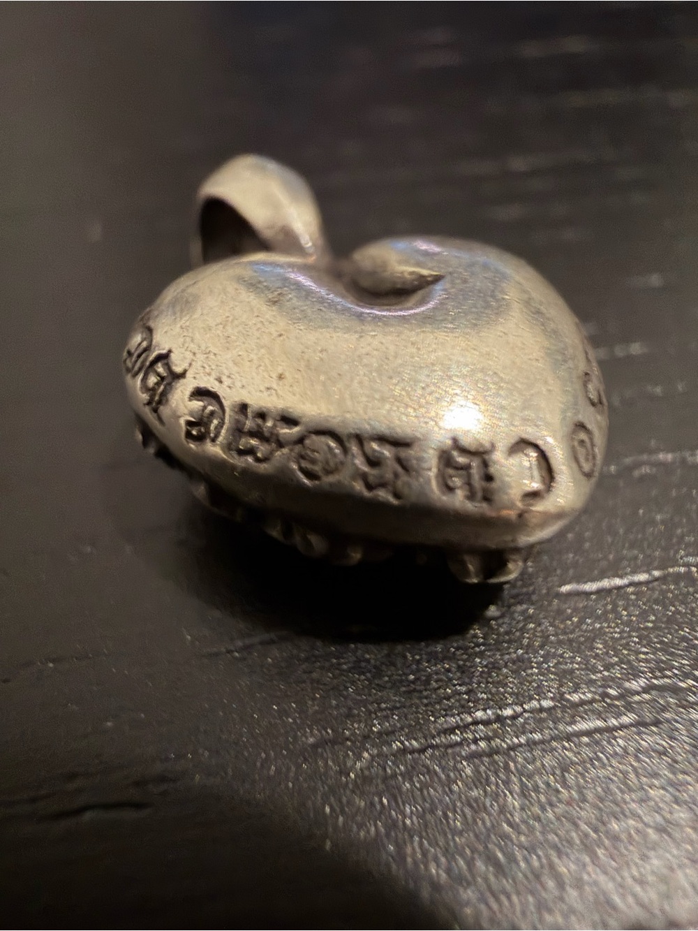 Chrome Cemetery Heart Charm .925 silver - Picture 4 of 5